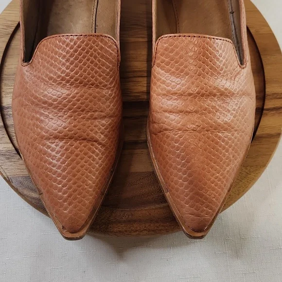 Frye Kenzie Venetian Brownish Orange Flats Size 6.5 - Picture 5 of 7